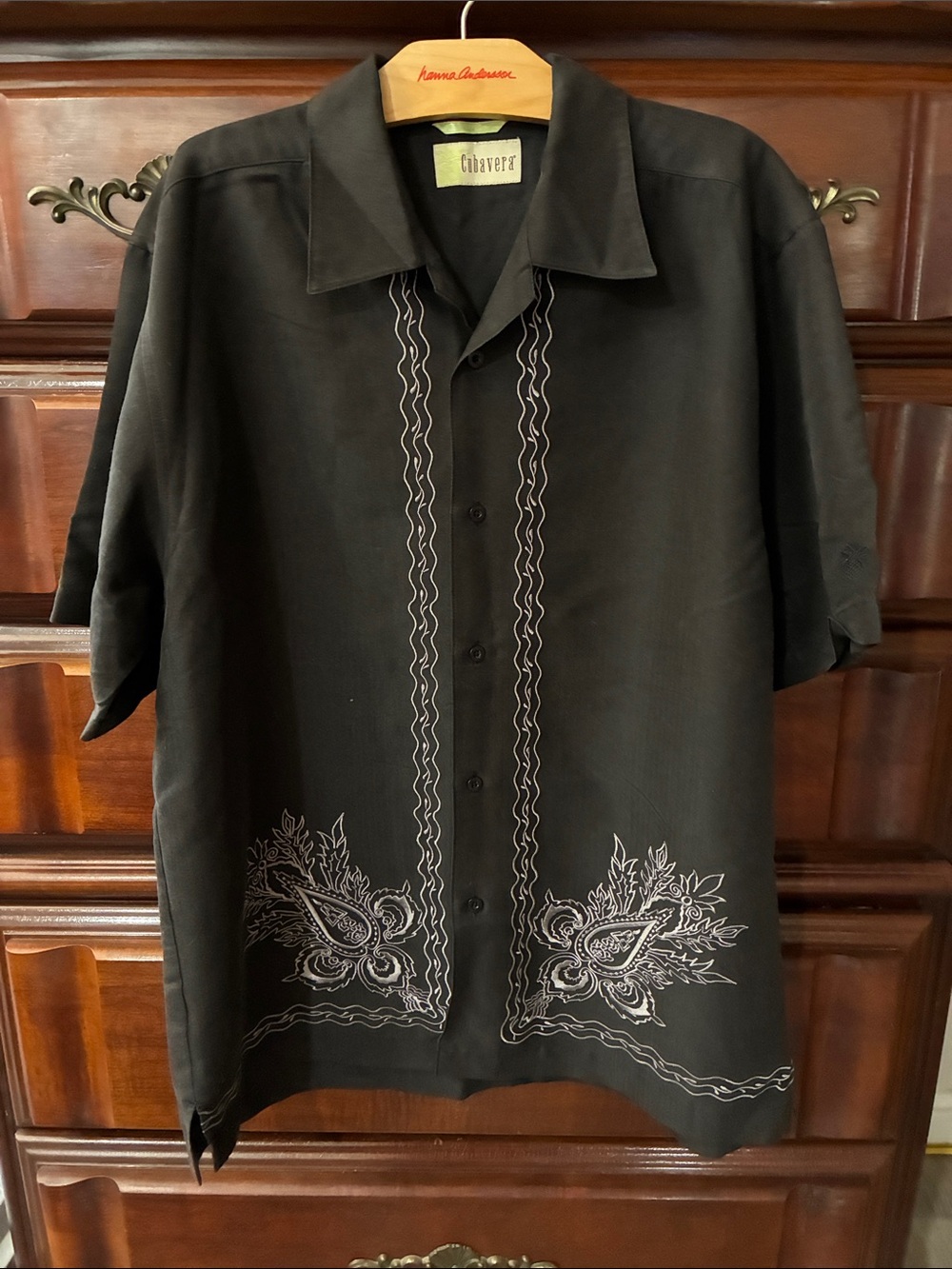 Vintage Cubavera Men’s Guayabera Shirt Black & White Embroidered Paisley Medium